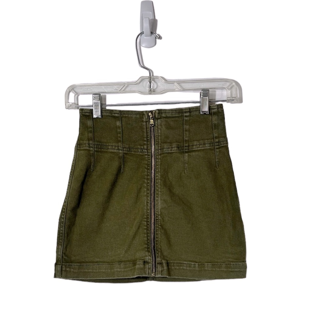Free People We The Free Size 24 Zip Up Mini Skirt In Olive